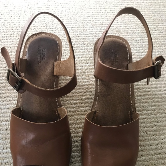 Urban Outfitters Platform brown sandal - Picture 3 of 4